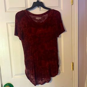 Burgundy tie-dye size L Mudd Shirt